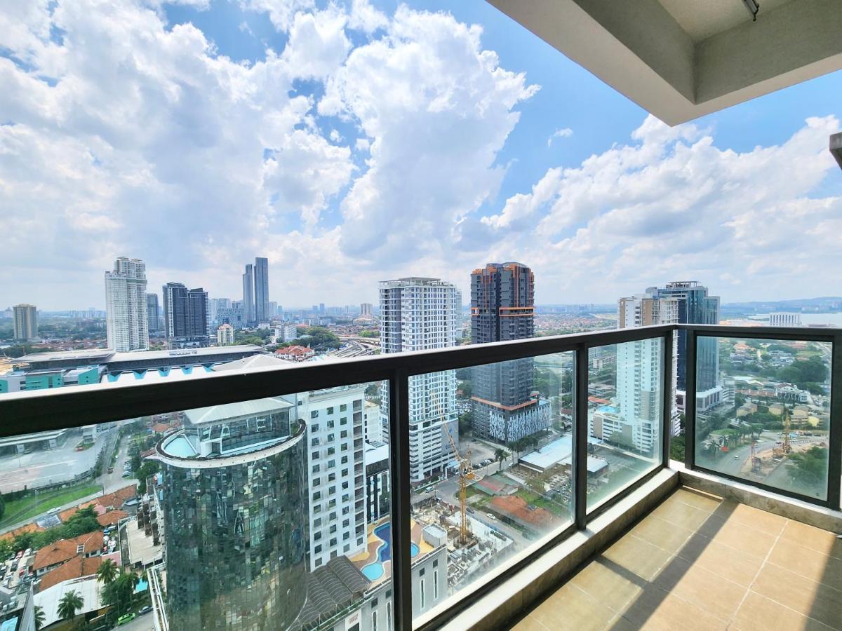 R&F Princess Cove Ciq Premium Sea & City View Suites By Neo Джохор-Бару Екстер'єр фото